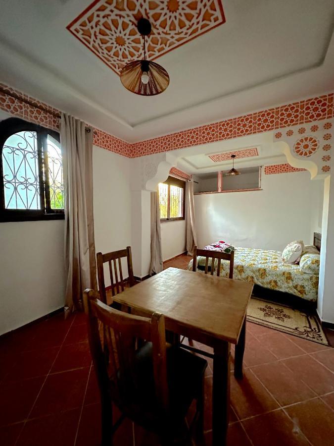 Auberge Dalia Шефшауэн Экстерьер фото