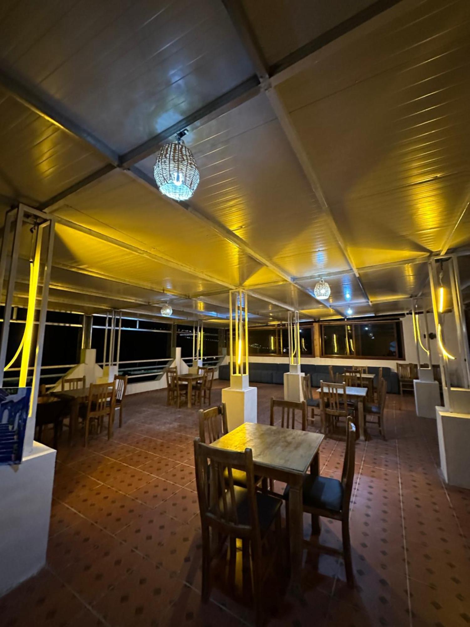 Auberge Dalia Шефшауэн Экстерьер фото